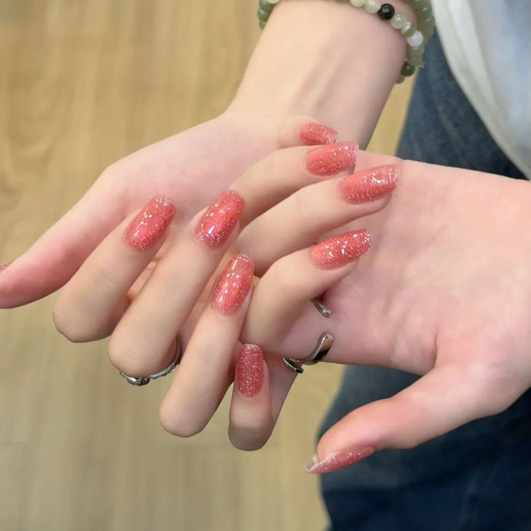 طلاء أظافر جل بتأثير عين القطة - مراجعة Nail Art Pink Cat Eye وسعره